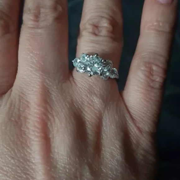 NWT Cz Stainless Steel Cz Engagement Ring Size 5 - Picture 8 of 8